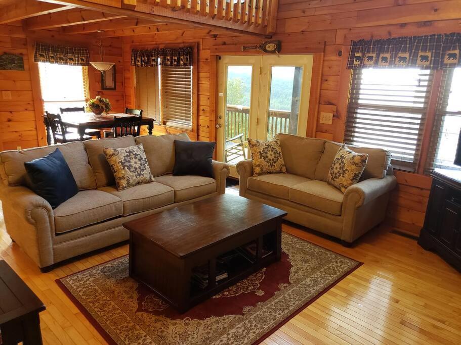 Vila Yogi'S Den: Breathtaking Views! 3 Min To Dollywood, On 1 Acre! Sevierville Exteriér fotografie