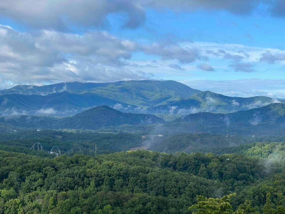 Vila Yogi'S Den: Breathtaking Views! 3 Min To Dollywood, On 1 Acre! Sevierville Exteriér fotografie